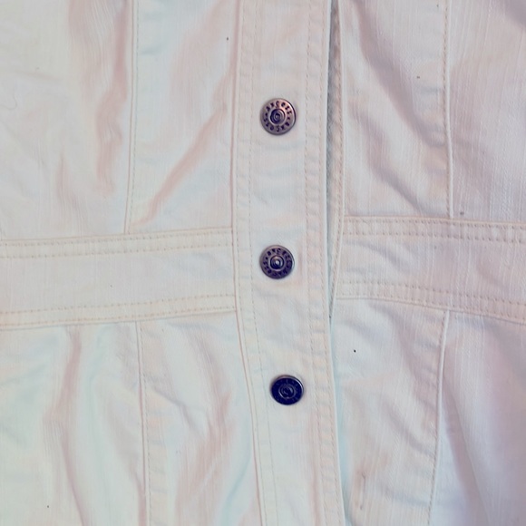 Liz Claiborne stretch Jean jacket - Picture 7 of 7